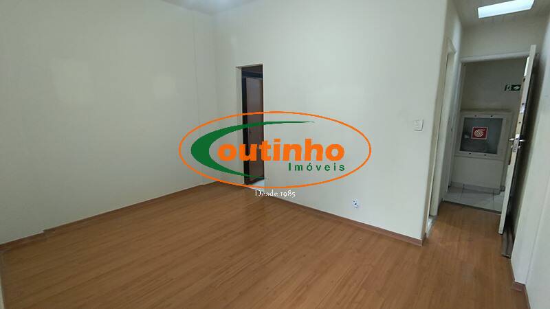 Apartamento à venda com 2 quartos, 60m² - Foto 3