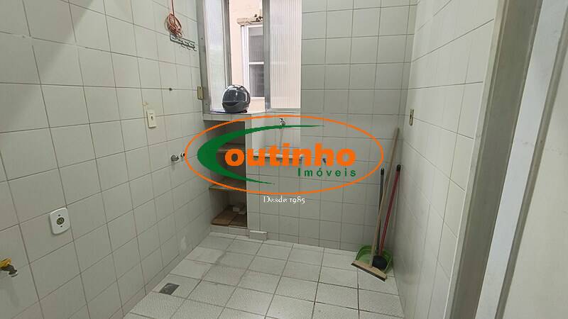 Apartamento à venda com 2 quartos, 60m² - Foto 18