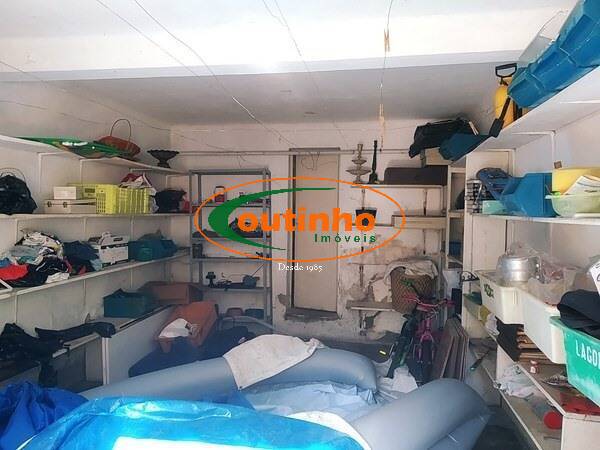 Casa à venda com 5 quartos, 254m² - Foto 11