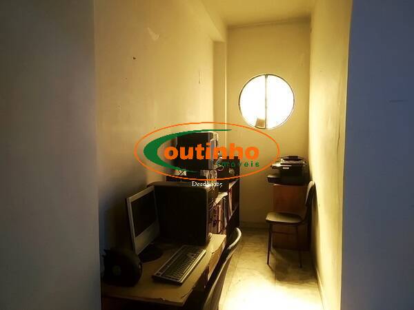 Casa à venda com 5 quartos, 254m² - Foto 30