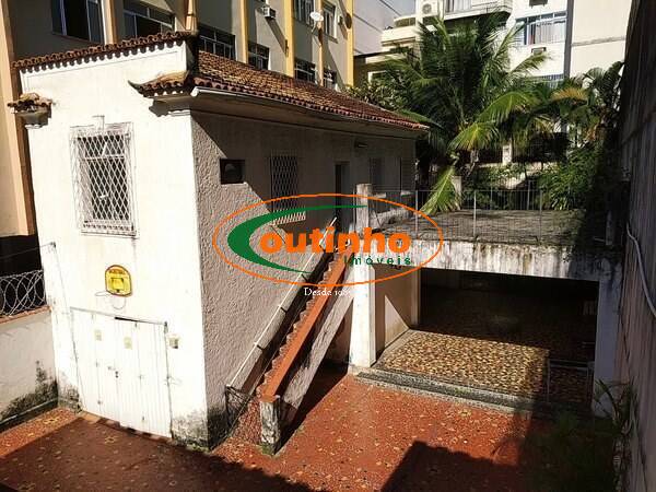 Casa à venda com 5 quartos, 254m² - Foto 43