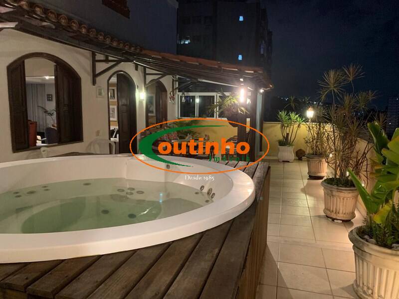 Cobertura à venda com 3 quartos, 298m² - Foto 1