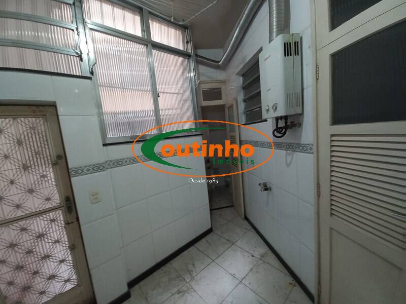 Apartamento à venda com 3 quartos, 126m² - Foto 21