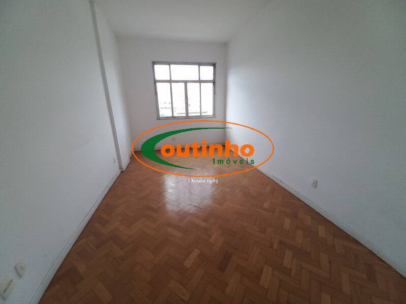 Apartamento à venda com 3 quartos, 126m² - Foto 9