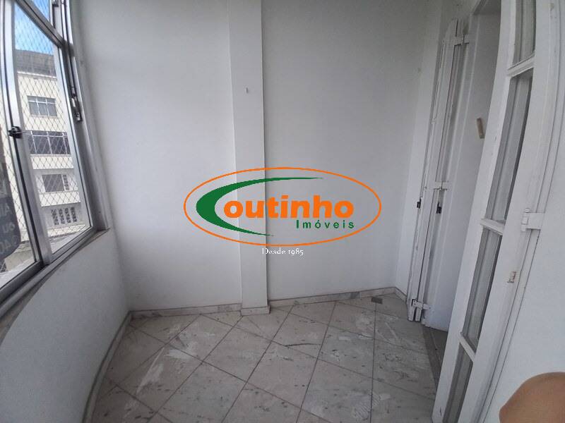Apartamento à venda com 3 quartos, 126m² - Foto 5