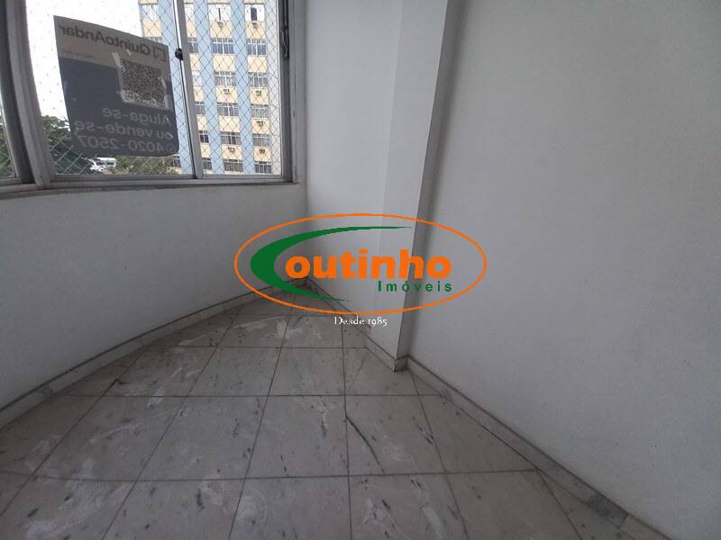 Apartamento à venda com 3 quartos, 126m² - Foto 4
