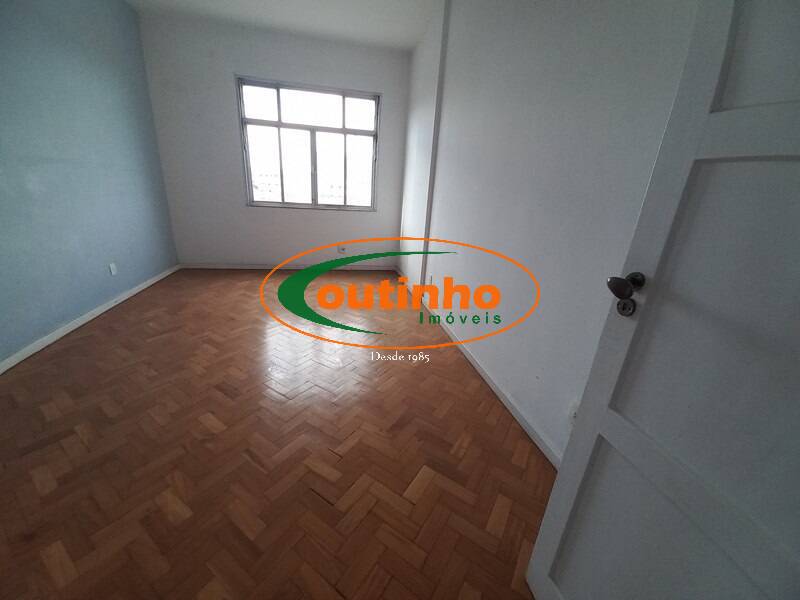 Apartamento à venda com 3 quartos, 126m² - Foto 12
