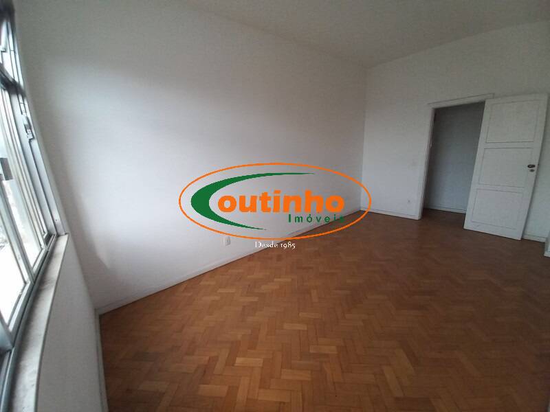 Apartamento à venda com 3 quartos, 126m² - Foto 11