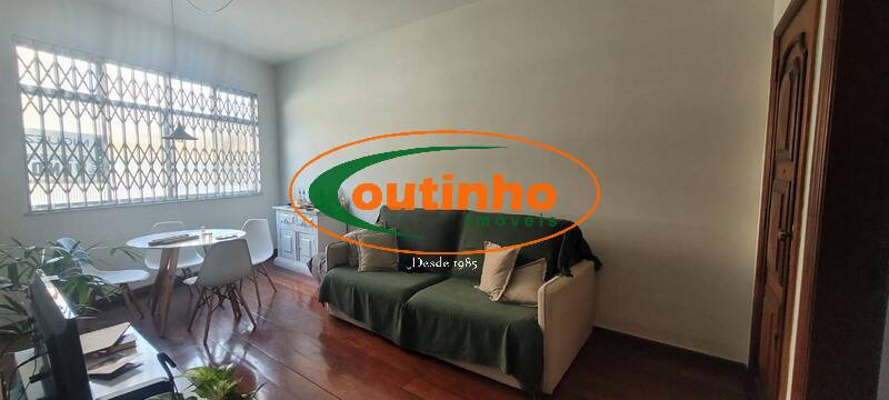 Apartamento à venda com 2 quartos, 68m² - Foto 2