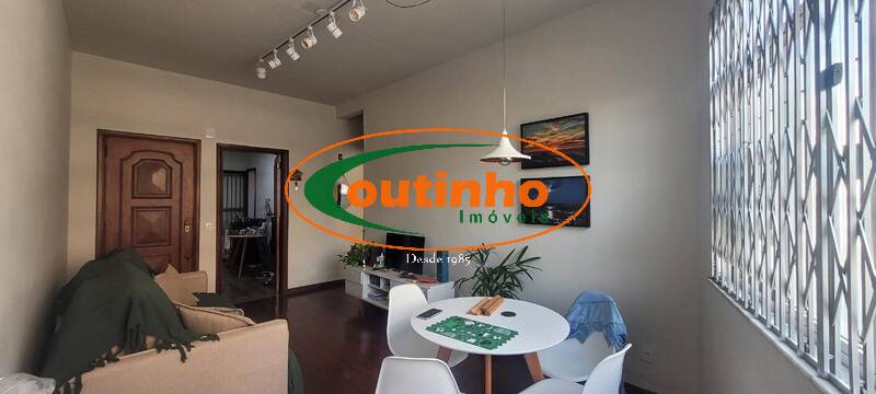 Apartamento à venda com 2 quartos, 68m² - Foto 3