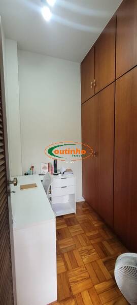 Apartamento à venda com 2 quartos, 68m² - Foto 19