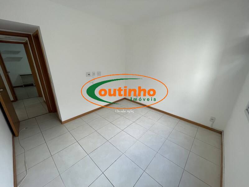 Apartamento à venda com 2 quartos, 62m² - Foto 14