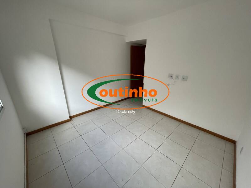 Apartamento à venda com 2 quartos, 62m² - Foto 16
