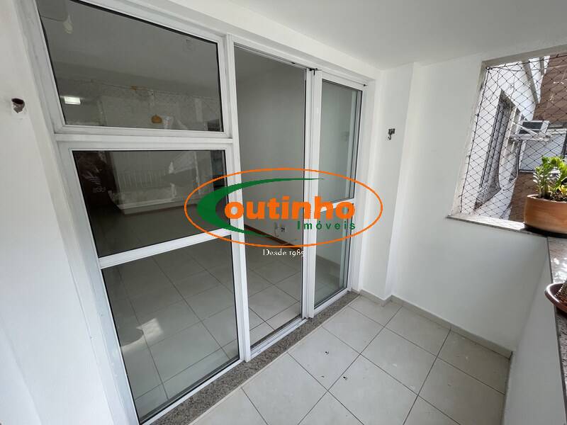 Apartamento à venda com 2 quartos, 62m² - Foto 9