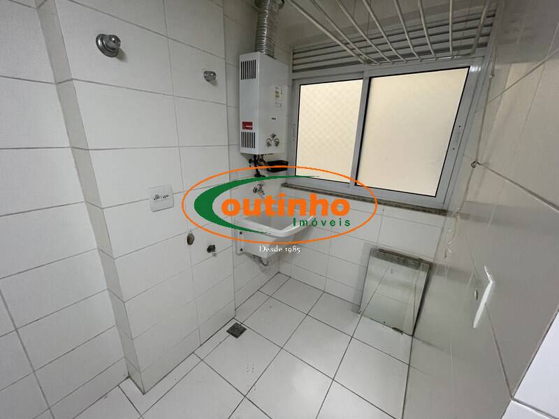 Apartamento à venda com 2 quartos, 62m² - Foto 24