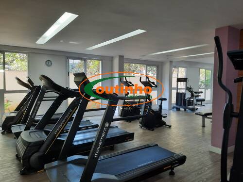Apartamento à venda com 2 quartos, 62m² - Foto 3