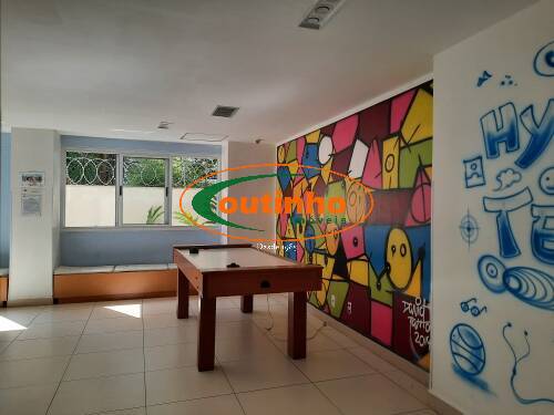 Apartamento à venda com 2 quartos, 62m² - Foto 4