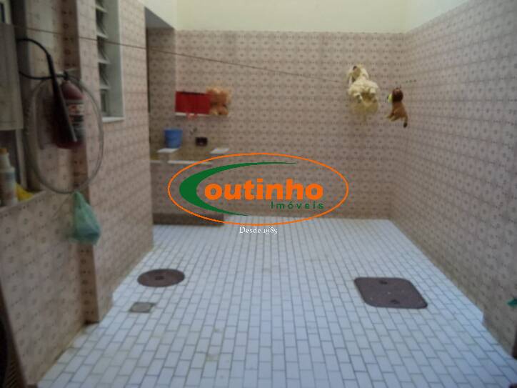 Casa, 3 quartos, 215 m² - Foto 2