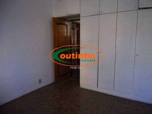 Apartamento à venda com 4 quartos, 135m² - Foto 14
