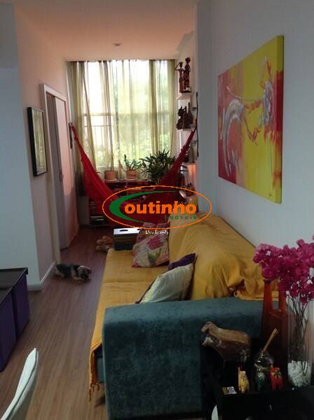 Apartamento à venda com 2 quartos, 83m² - Foto 4