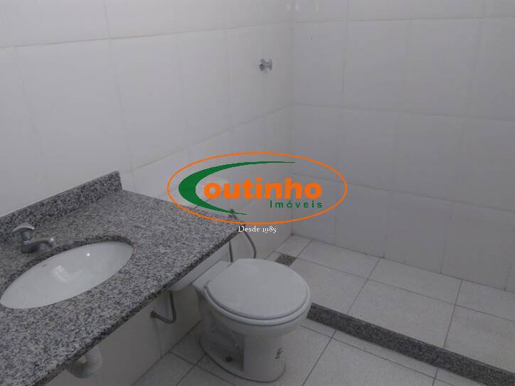 Casa à venda com 6 quartos, 296m² - Foto 11