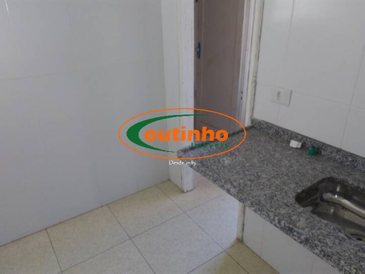Casa à venda com 6 quartos, 296m² - Foto 19