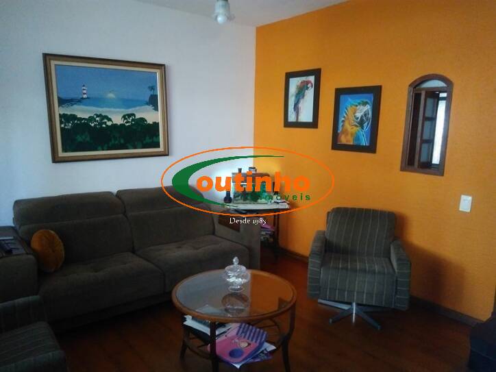 Casa à venda com 4 quartos, 250m² - Foto 3