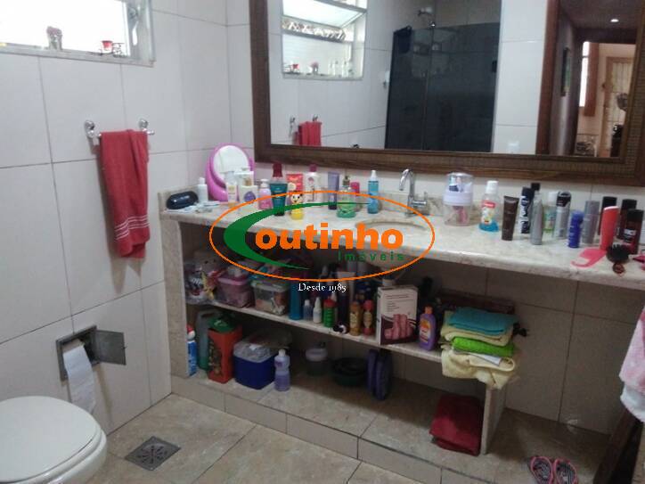 Casa à venda com 4 quartos, 250m² - Foto 8
